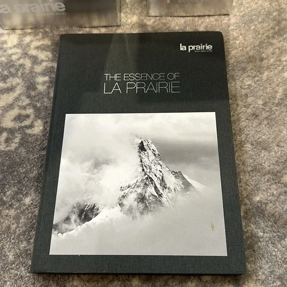 LA PRAIRIE BUNDLE ALL EMPTY EXCEPT TUBE OF SKIN CAVIAR ESSENCE LOTION - Picture 8 of 11